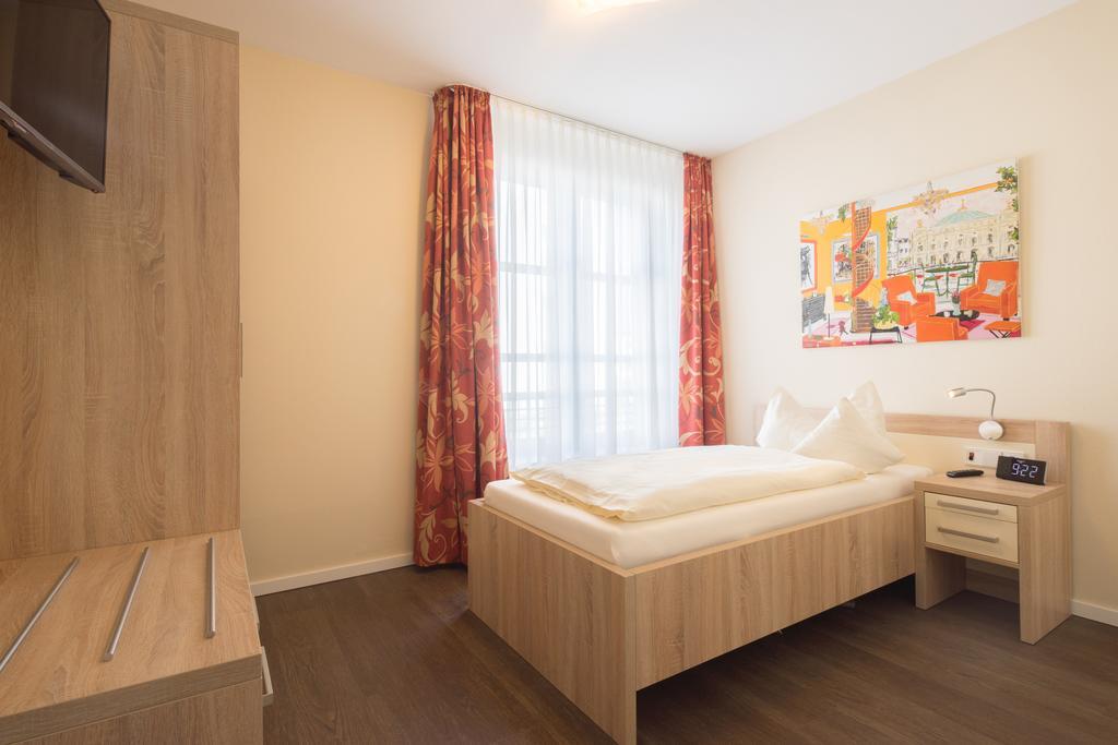 Gda Hotel Am Schlosspark バート・ホンブルク 部屋 写真