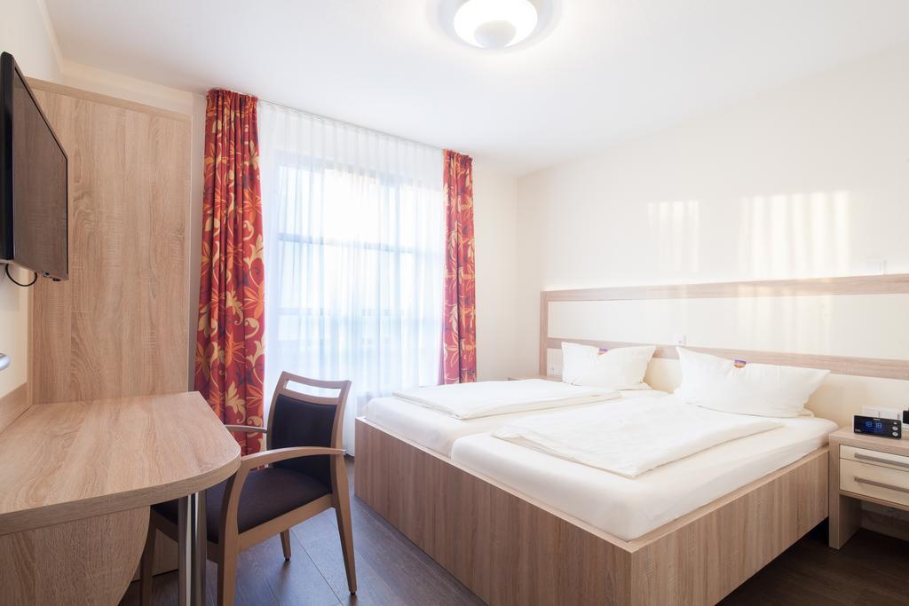 Gda Hotel Am Schlosspark バート・ホンブルク 部屋 写真